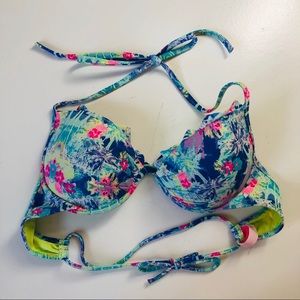 Victoria’s Secret bikini top